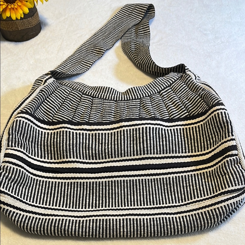 Striped Knit Hobo Bag - Black & White